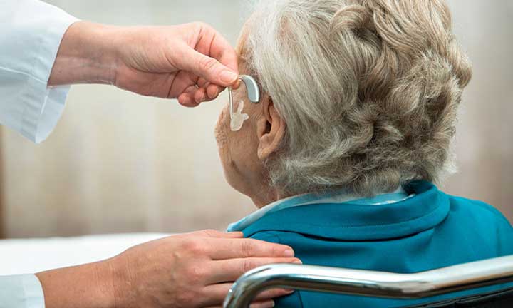 Best Rechargeable Hearing Aids For Seniors In 2019 ...
