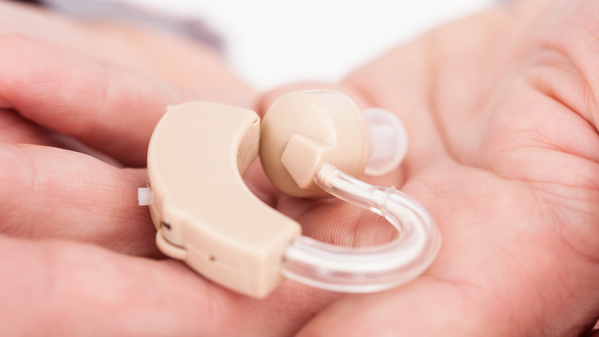 The dos and donâts of caring for your hearing aids