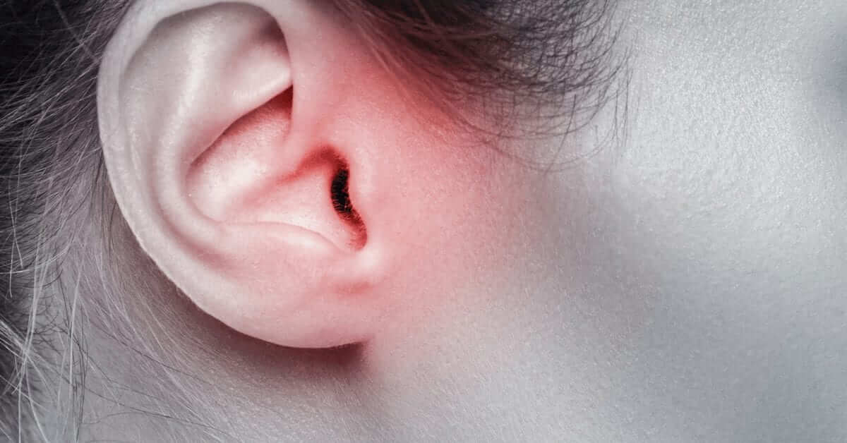 Why do earbuds hurt my ears?
